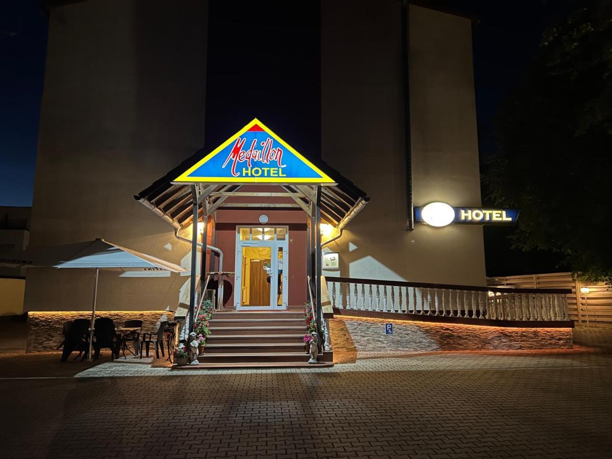 מגדבורג Hotel Medaillon מראה חיצוני תמונה