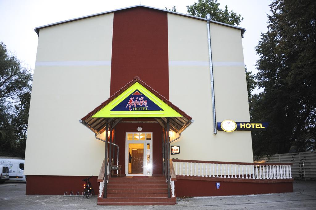 מגדבורג Hotel Medaillon מראה חיצוני תמונה